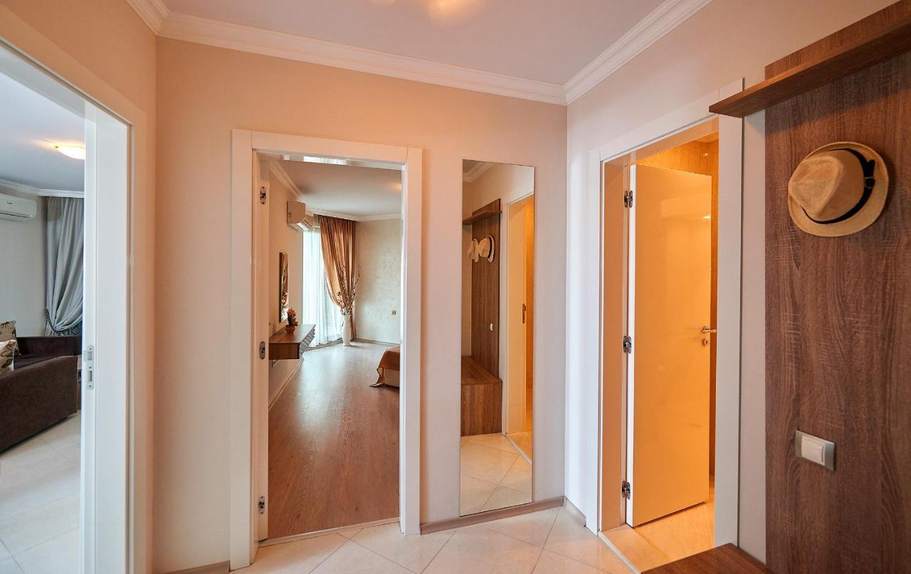 Aparthotel Boutique Rose Gardens Pomorie Extérieur photo
