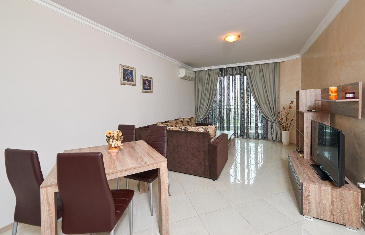 Aparthotel Boutique Rose Gardens Pomorie Extérieur photo