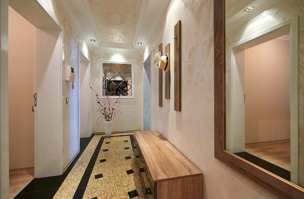 Aparthotel Boutique Rose Gardens Pomorie Extérieur photo