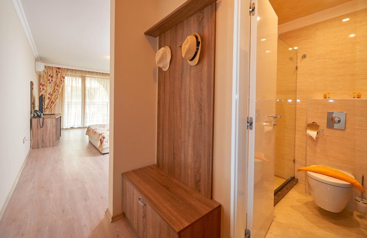Aparthotel Boutique Rose Gardens Pomorie Extérieur photo