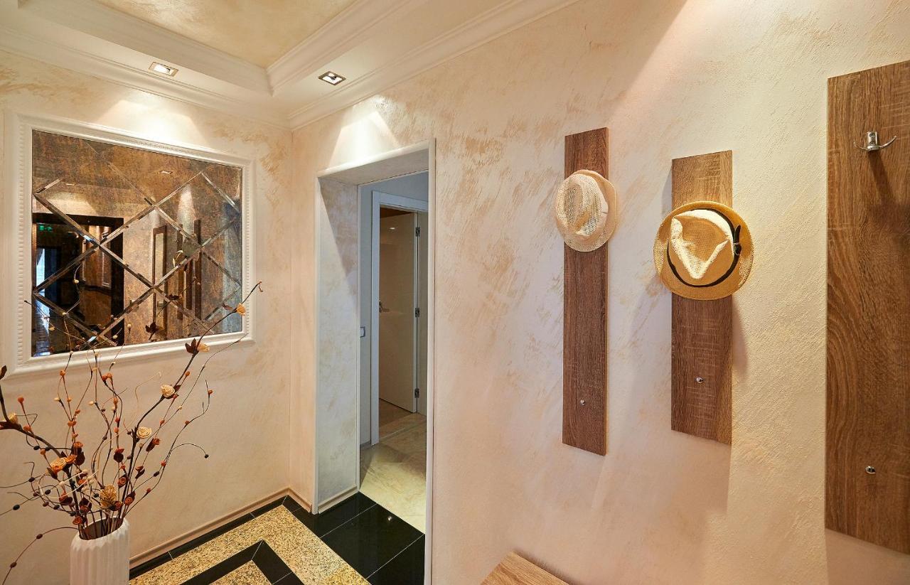 Aparthotel Boutique Rose Gardens Pomorie Extérieur photo