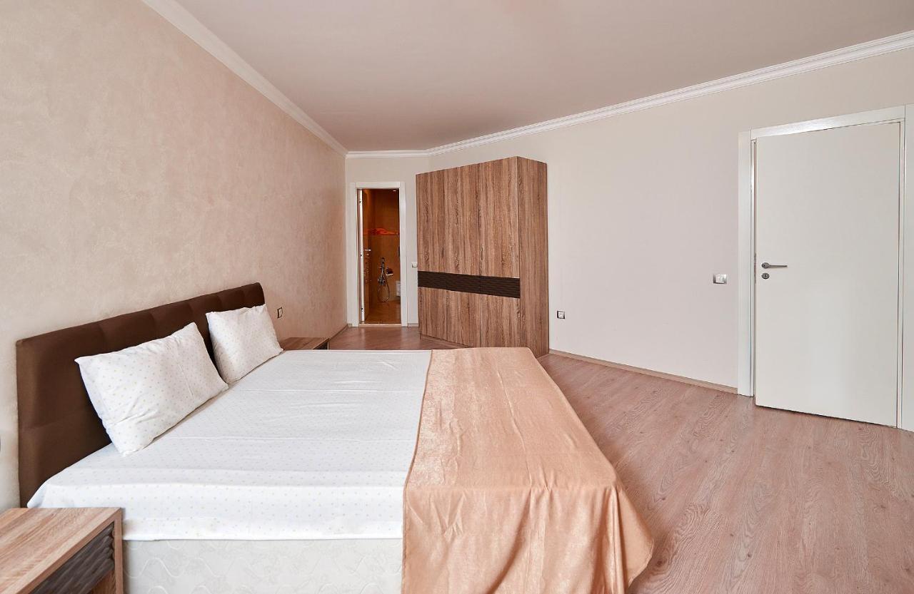 Aparthotel Boutique Rose Gardens Pomorie Extérieur photo