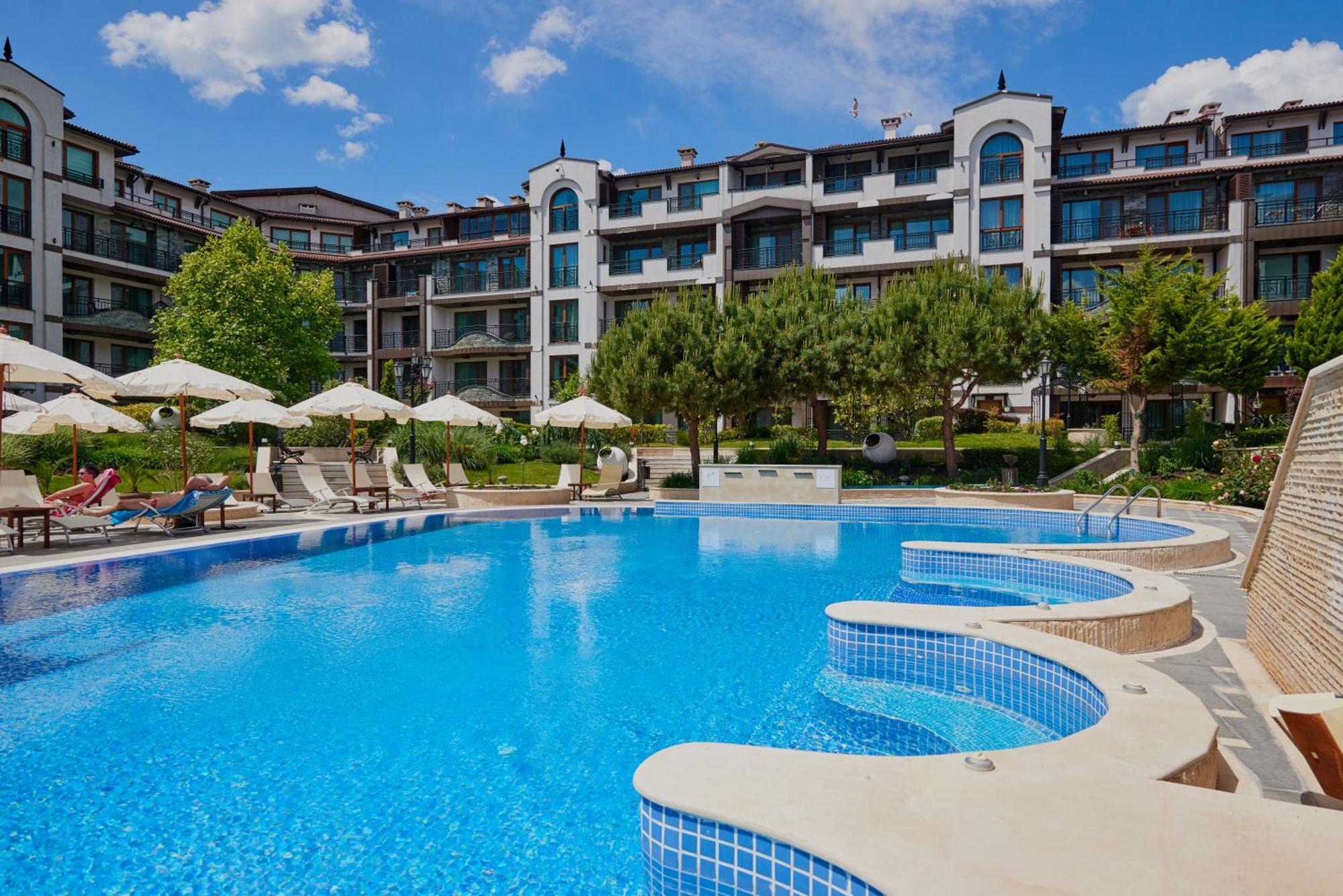 Aparthotel Boutique Rose Gardens Pomorie Extérieur photo
