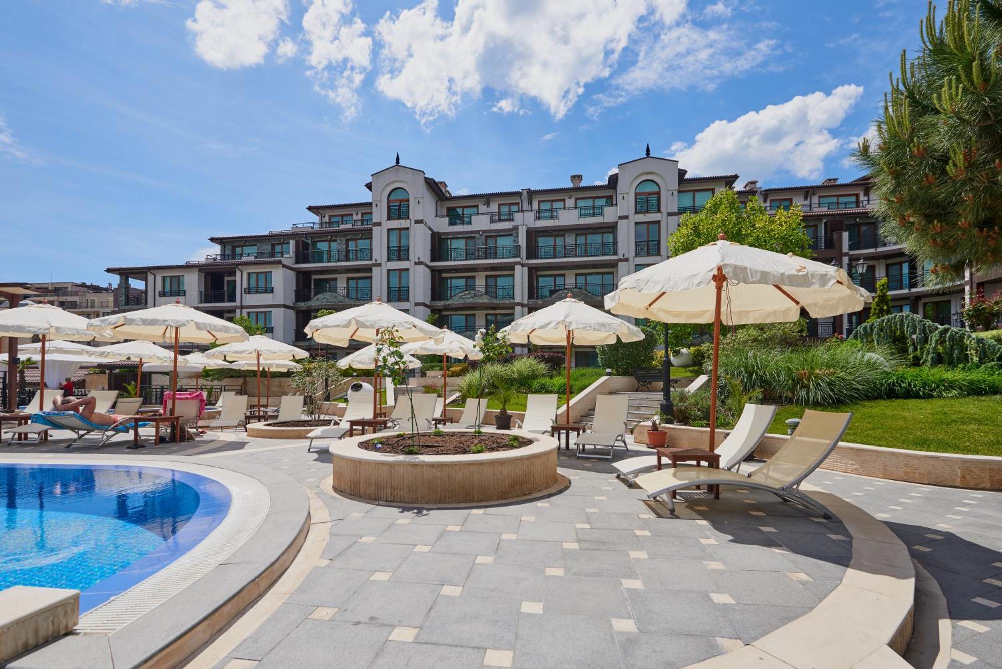 Aparthotel Boutique Rose Gardens Pomorie Extérieur photo