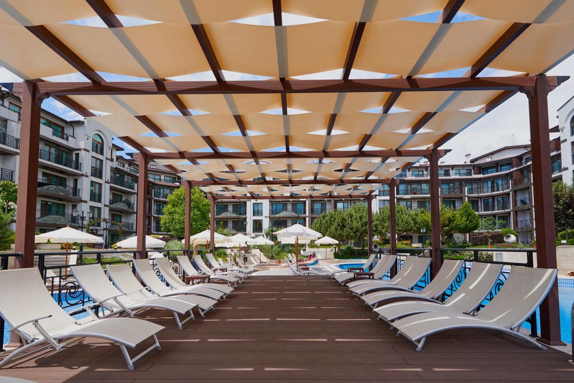 Aparthotel Boutique Rose Gardens Pomorie Extérieur photo